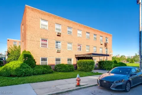 21-Unit Apartment Building