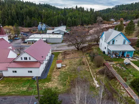 Main Street Lot in Troy