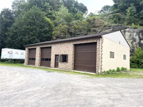 Flex Space With Garage Doors