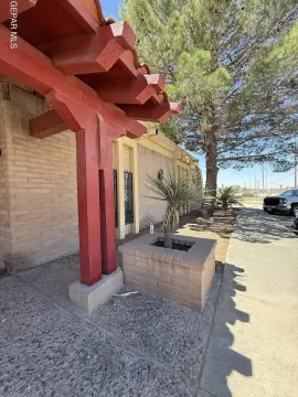 Large Office Suite with Parking