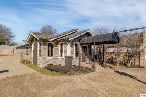 Restaurant Property with Patio