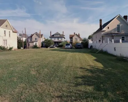 Land in King Lincoln District