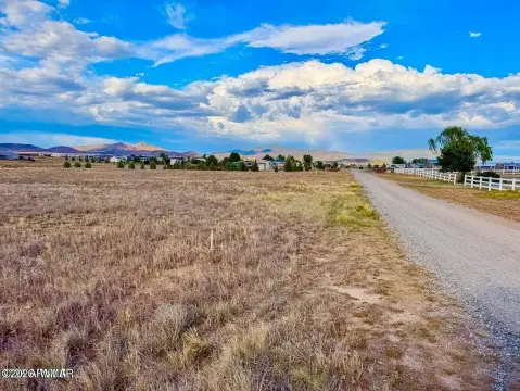 Residential Homesite with Shared Well