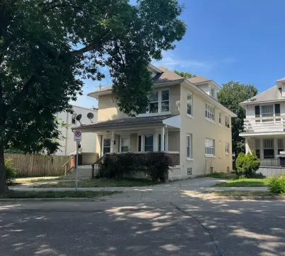 Duplex with Separate Utilities