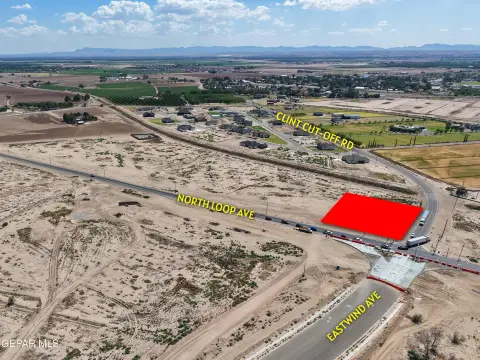 Commercial Land at Road Intersection
