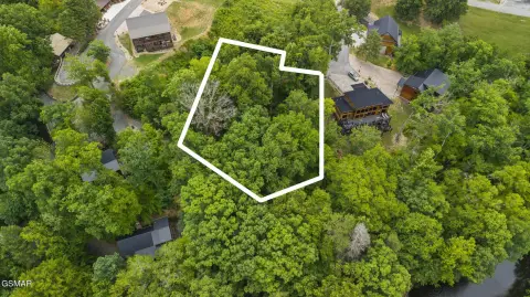Wooded Homesite in Gated Resort