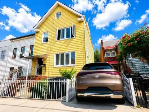 Duplex Home with Private Driveway