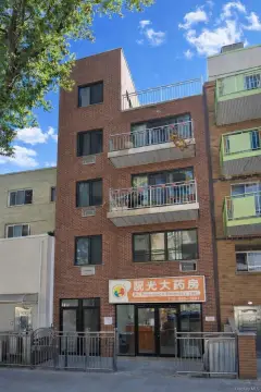 Mixed-Use Building with Medical Offices