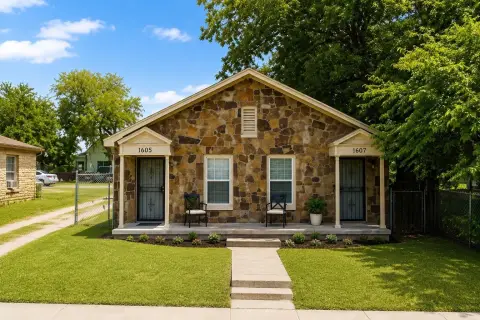 Brick Duplex with Central Air