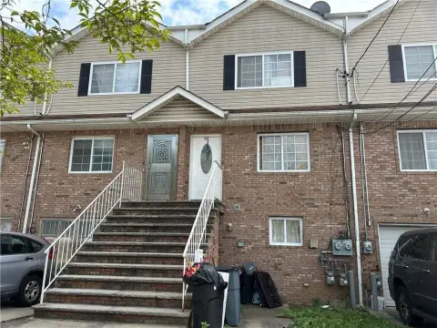 Two-Family Duplex with Separate Apartment