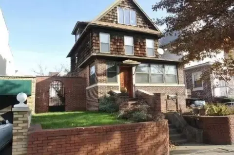Detached Duplex With Expansion Potential