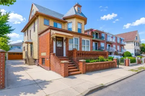 Detached Two-Family Duplex with Garage