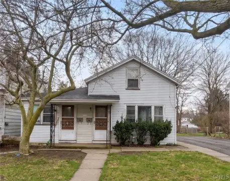 Oswego Duplex with Extra Lot