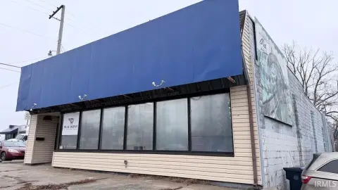 High Visibility Commercial Property