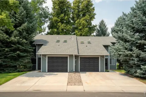 Updated Duplex with Balconies