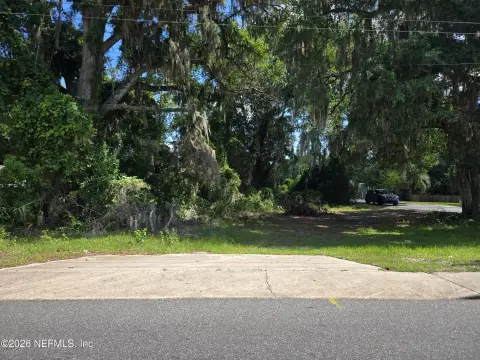 Lake City Corner Lot