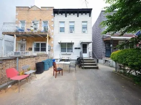 Renovated Duplex With Finished Basement