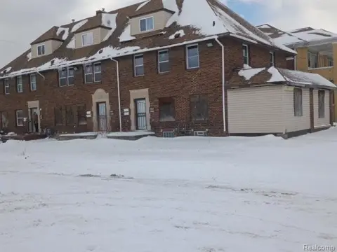 Six-Unit Apartment Building