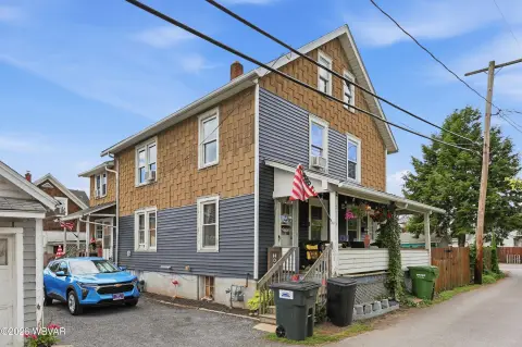 Two-Unit Duplex with Fenced Yard