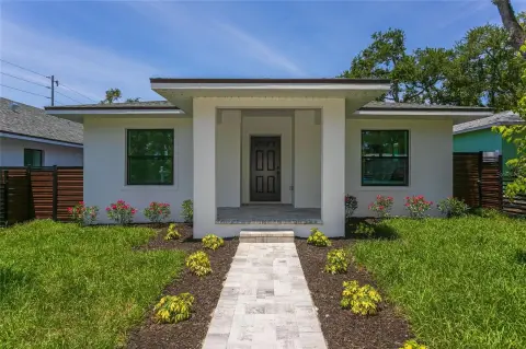 Luxury Duplex with Private Parking
