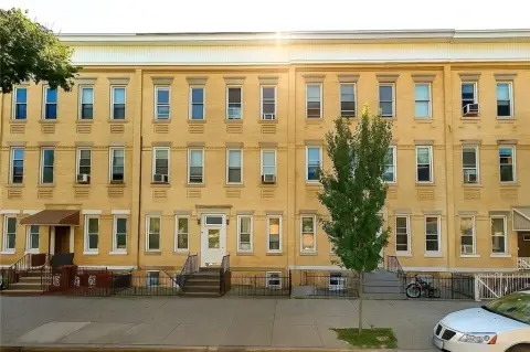 Turn-Key 5-Unit Apartment Building