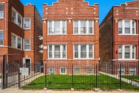 Humboldt Park Legal 3-Unit Building