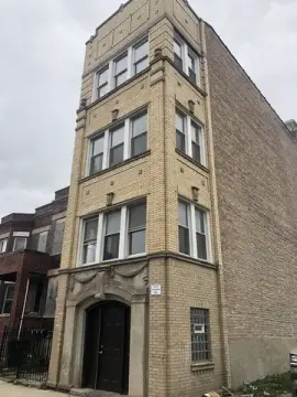 Spacious Chicago Multi-Family Investment