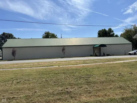 Versatile Mixed-Use Property, Terre Haute