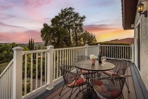 Updated Duplex with Junior ADU
