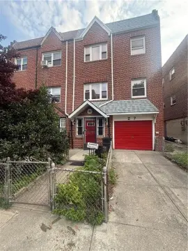 Triplex with Private Terrace