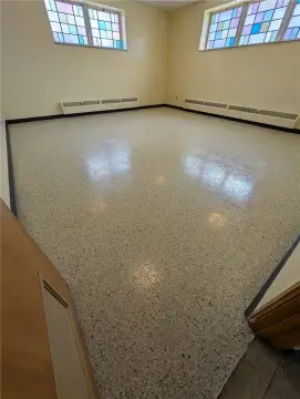 Multi-Suite Office Units