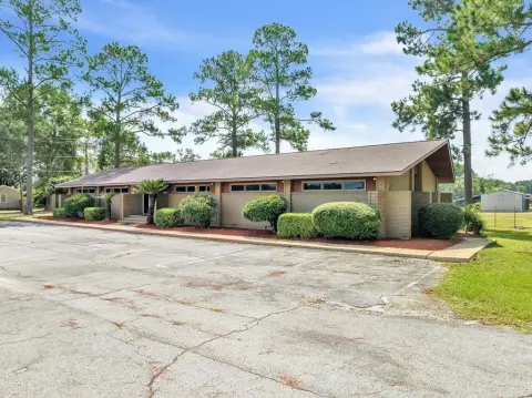 Albany Commercial Property with Acreage