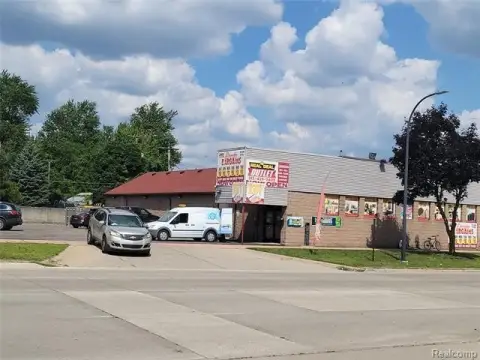 Dearborn Heights Commercial Space Available