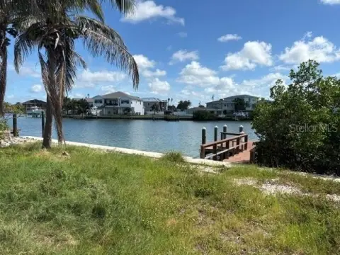 Waterfront Residential Homesite with Dock