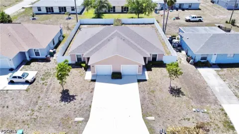 Newer Duplex in Cape Coral