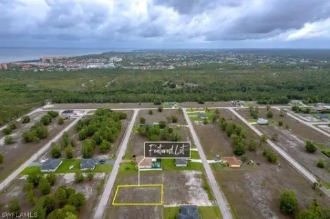 Residential Land in Cape Coral
