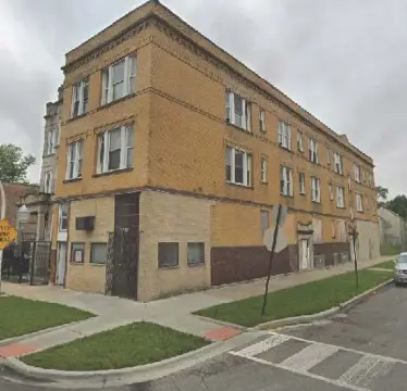 Remodeled 9-Unit Building with Storefront