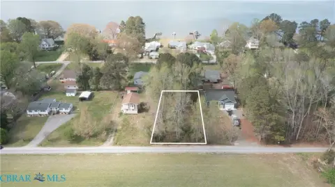 Gloucester Land with River Access