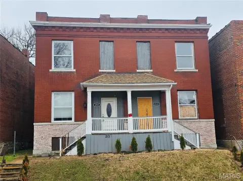 St. Louis Duplex with Potential