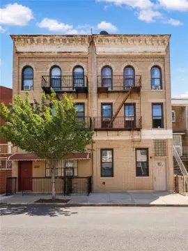 Six-Unit Apartment Building