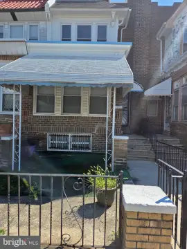 Duplex with Detached Garage