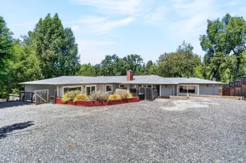 Duplex-Style Ranch Income Property