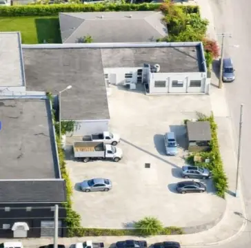 Miami Office Warehouse with Yard