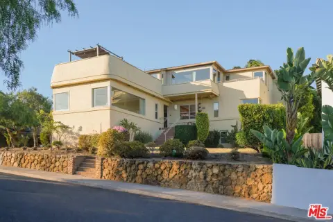 Duplex with Separate Entrances