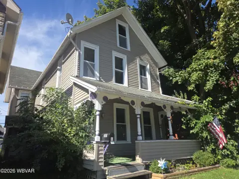 Updated Duplex with Alley Access
