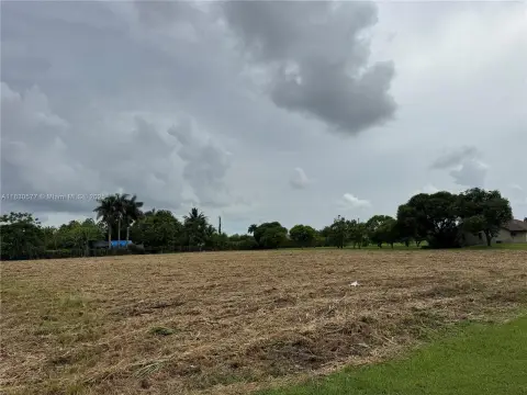 Homestead Land Development Opportunity
