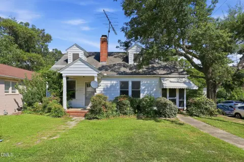 Two-Unit Cape Cod Duplex