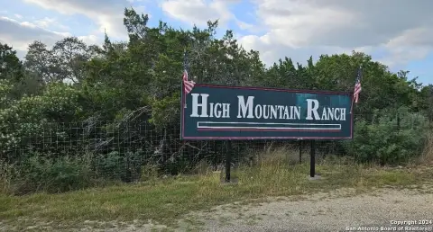 5-Acre Lot in Rio Medina