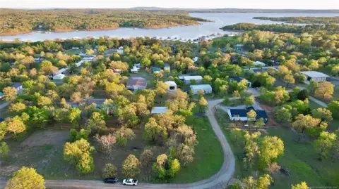 Half-Acre Waterfront Lot in Porum