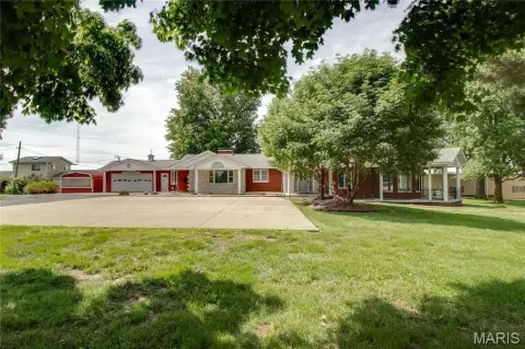 Godfrey, IL Commercial Office Space